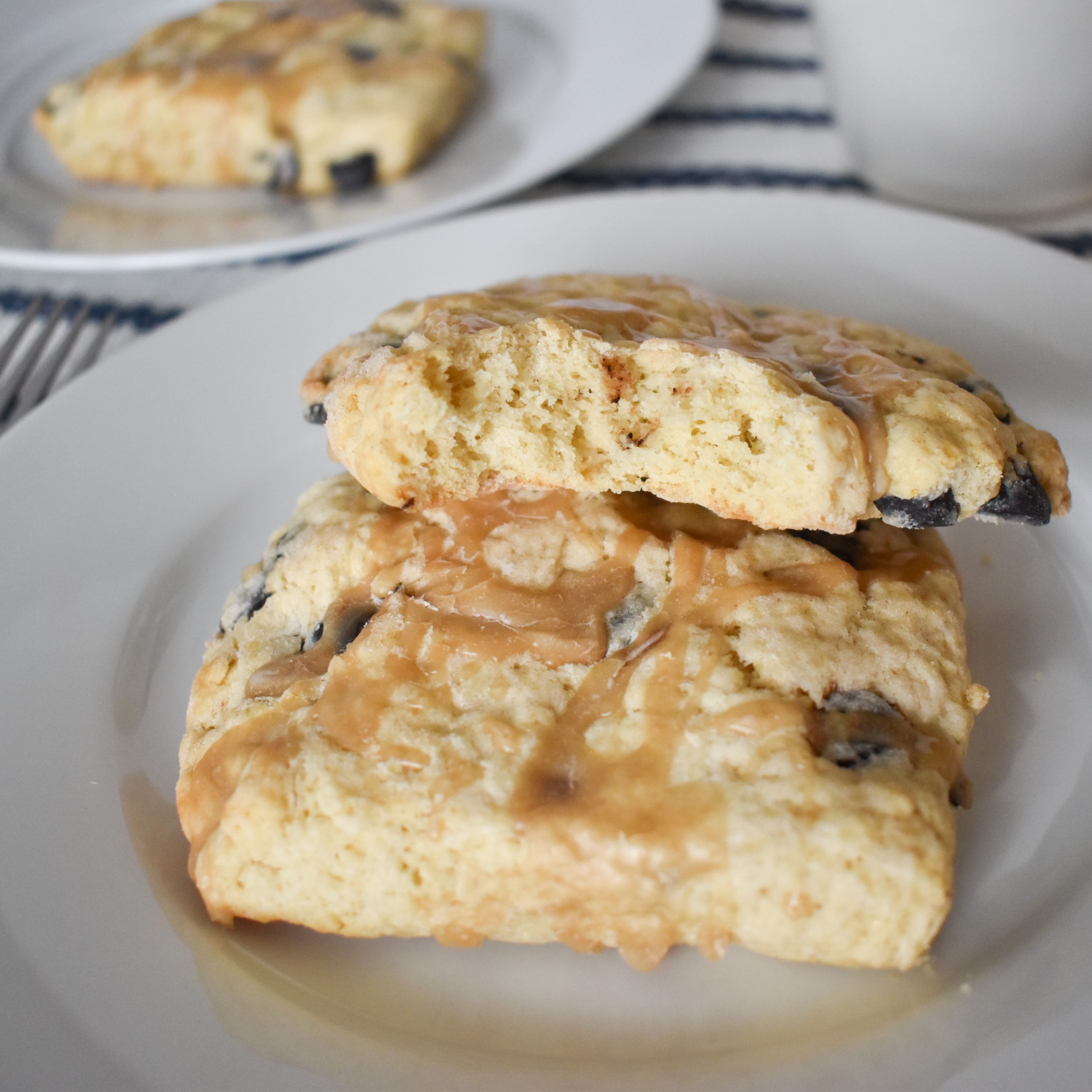 vanilla latte scones with espresso chips